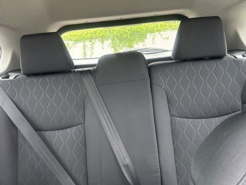 Used 2026 Toyota Corolla Cross LE FWD image 4