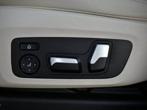 Used 2021 BMW X3 xDrive30i w/ Premium Package image 21