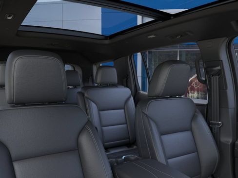 New 2026 Chevrolet Traverse LT w/ Sun and Wheel Package AWD/4WD image 24