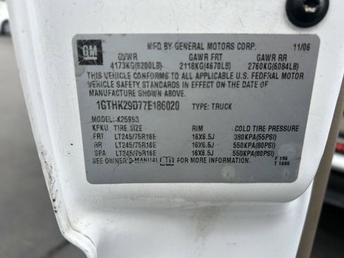 Used 2007 GMC Sierra 2500 SLT w/ Heavy-Duty Power Package image 19