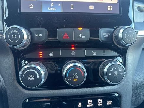 New 2026 RAM 1500 4x4 Crew Cab image 14