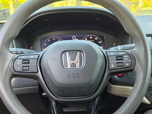 Used 2023 Honda Accord EX image 28