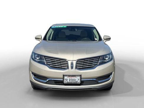 Used 2017 Lincoln MKX Select w/ Select Plus Package AWD/4WD image 8