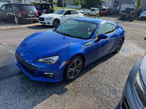 Used 2015 Subaru BRZ Limited w/ Popular Package #2B RWD image 2
