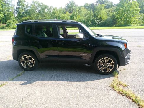 Used 2015 Jeep Renegade Limited AWD/4WD image 5