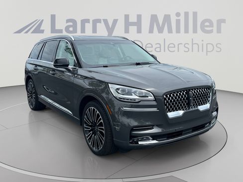 Used 2023 Lincoln Aviator Black Label w/ Dynamic Handling Package AWD/4WD image 7