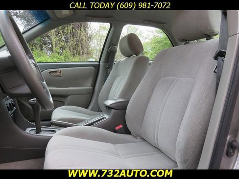 Used 2001 Toyota Camry LE FWD image 15