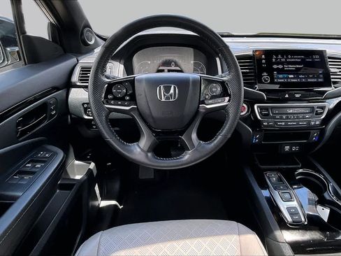 Used 2023 Honda Passport Elite image 6