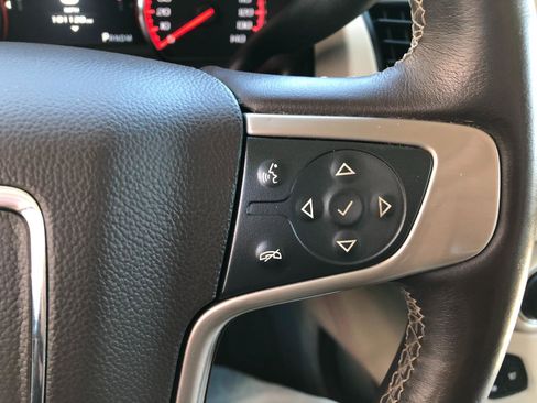 Used 2015 GMC Yukon XL Denali w/ Touring Package AWD/4WD image 24