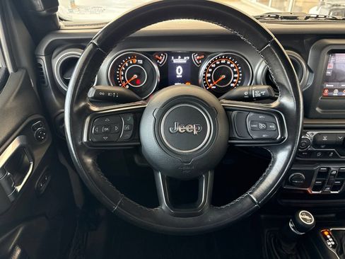 Used 2022 Jeep Gladiator Sport AWD/4WD image 25