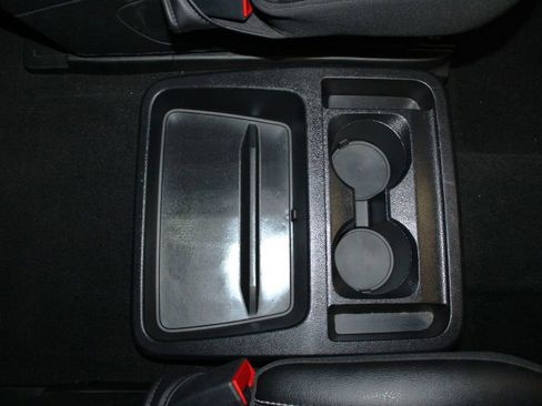 Used 2020 Ford Explorer ST w/ ST Street Pack image 32