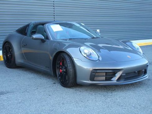 Used 2024 Porsche 911 Targa 4 GTS image 10