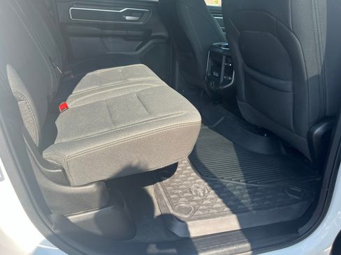 Used 2021 RAM 1500 Big Horn image 28