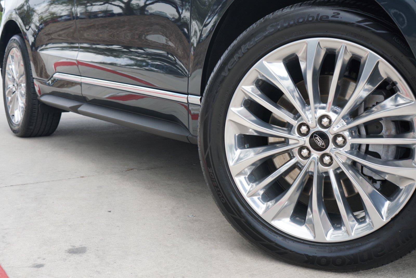 Certified 2024 Ford Edge Titanium w/ Titanium Elite Package AWD/4WD image 2