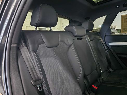 Used 2023 Audi Q5 e Premium Plus w/ Premium Plus Package AWD/4WD image 13