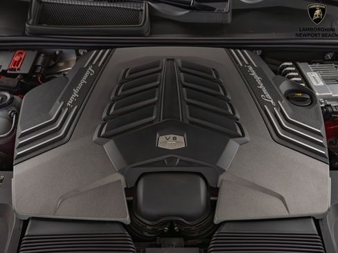 Used 2024 Lamborghini Urus S image 11