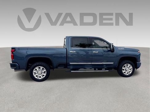 Used 2025 Chevrolet Silverado 2500 High Country w/ Technology Package AWD/4WD image 24