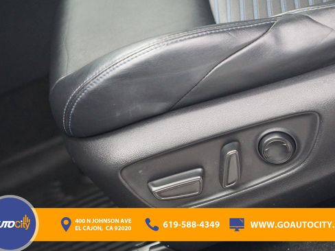 Used 2020 Toyota RAV4 XSE image 17