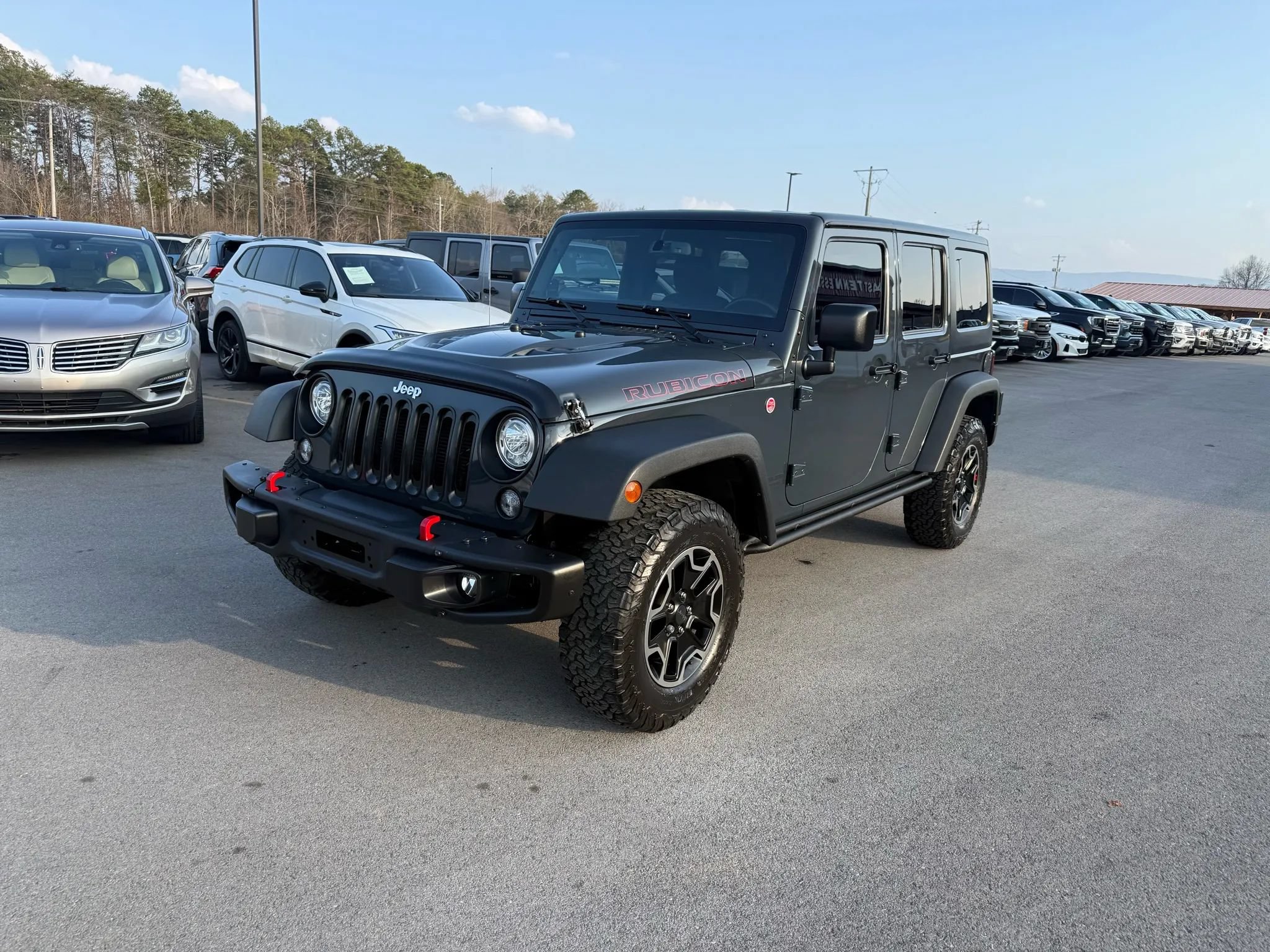 Used 2017 Jeep Wrangler Unlimited Rubicon AWD/4WD image 2