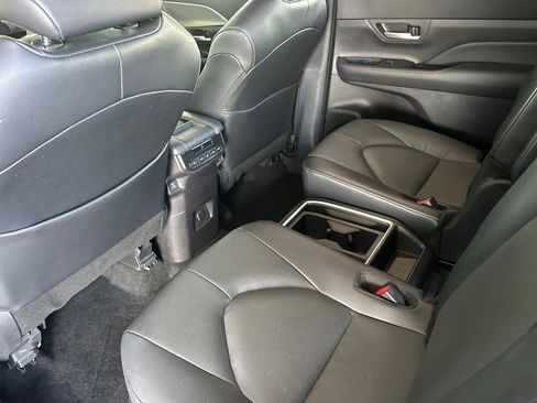 Certified 2025 Toyota Grand Highlander FWD image 15