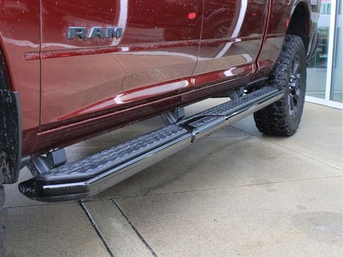 Used 2022 RAM 2500 Big Horn w/ Night Edition AWD/4WD image 10