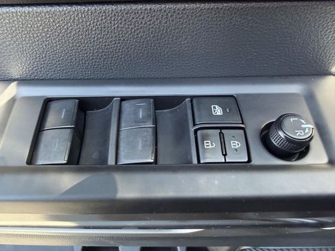 Used 2024 Toyota Tundra SR5 w/ SR5 Premium Package AWD/4WD image 17