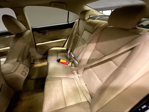 Used 2015 Lexus ES 350 w/ Luxury Package FWD image 19