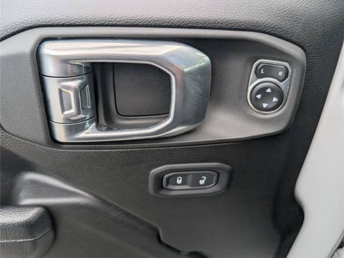 Used 2022 Jeep Wrangler Unlimited Sport AWD/4WD image 20
