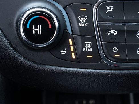 Used 2021 Chevrolet Equinox LT image 30