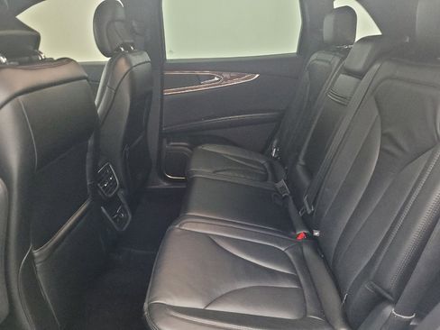 Used 2016 Lincoln MKX Select w/ Select Plus Package image 18