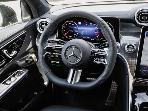 New 2026 Mercedes-Benz GLC 300 4MATIC image 13