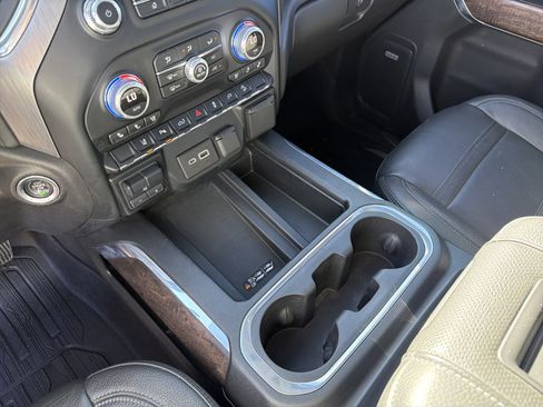 Used 2020 GMC Sierra 2500 Denali w/ Denali Ultimate Package image 31