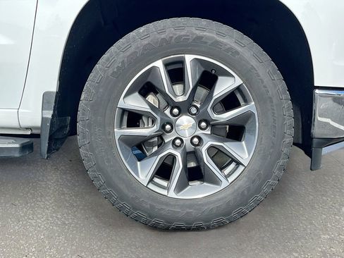 Used 2022 Chevrolet Silverado 1500 LT w/ All Star Edition Plus image 29