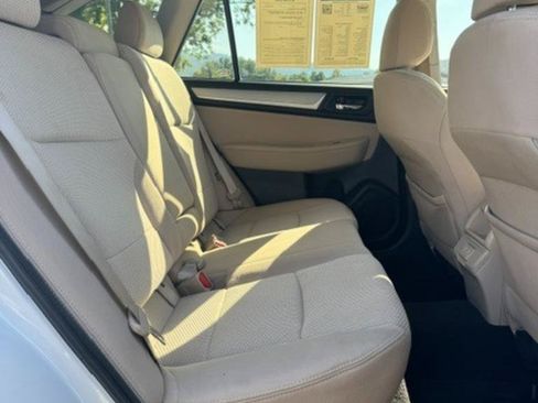 Used 2019 Subaru Outback 2.5i Premium AWD/4WD image 14