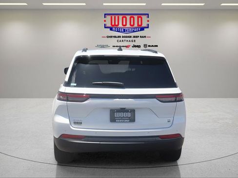 New 2026 Jeep Grand Cherokee Limited AWD/4WD image 4