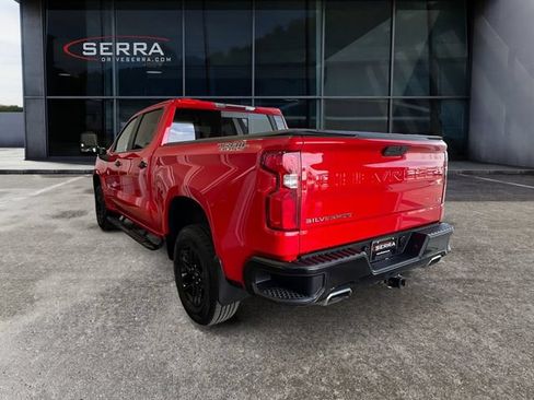 Used 2021 Chevrolet Silverado 1500 LT Trail Boss w/ Convenience Package II AWD/4WD image 2
