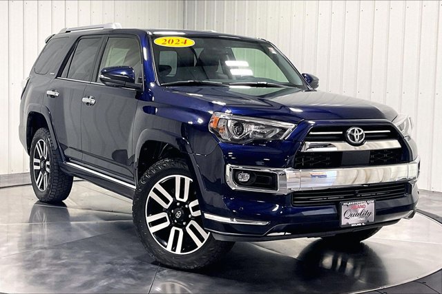 Certified 2024 Toyota 4Runner Limited AWD/4WD image 3