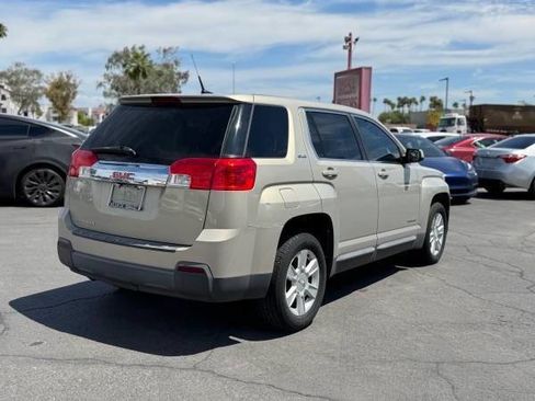 Used 2011 GMC Terrain SLE image 5
