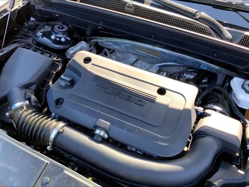 Certified 2025 Buick Envision Preferred AWD/4WD image 33