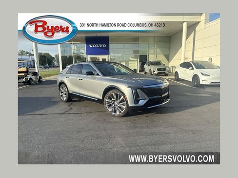 Used 2026 Cadillac Lyriq Signature Luxury w/ Nappa Leather Package AWD/4WD image 1