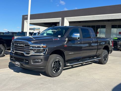 New 2026 RAM 2500 Laramie w/ Towing Technology Group AWD/4WD image 2