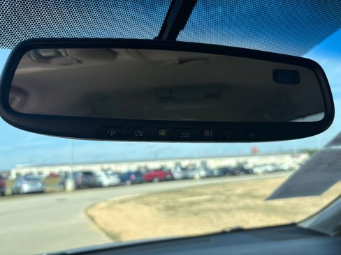 Used 2017 Toyota Sienna LE image 22