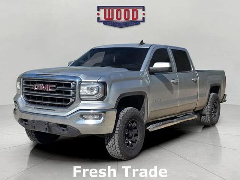 Used 2018 GMC Sierra 1500 SLE image 3