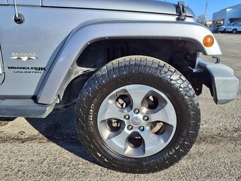 Used 2018 Jeep Wrangler Unlimited Sahara image 44