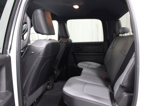 Used 2025 RAM 3500 Tradesman w/ Chrome Appearance Group AWD/4WD image 18
