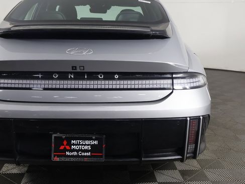 Used 2023 Hyundai Ioniq 6 Limited image 18
