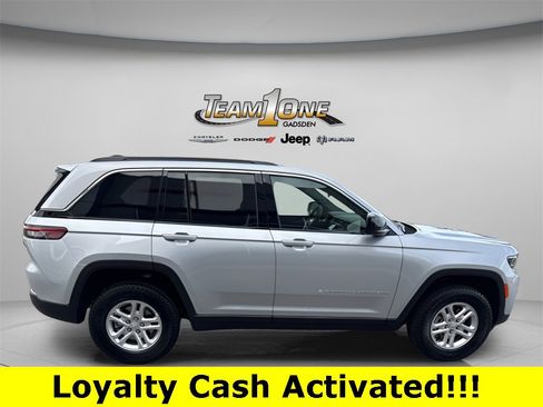 New 2025 Jeep Grand Cherokee Laredo w/ Trailer Tow Package image 8