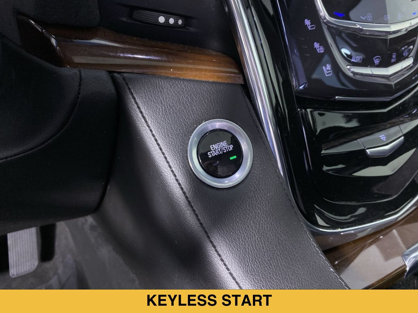 Used 2017 Cadillac Escalade Luxury AWD/4WD image 9