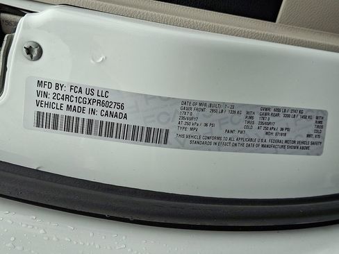 Used 2023 Chrysler Voyager LX image 27