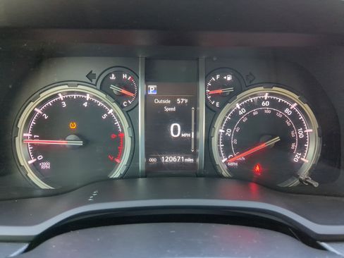 Used 2021 Toyota 4Runner TRD Off-Road Premium image 17